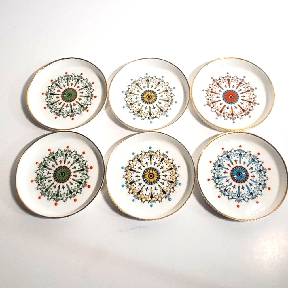 ROYAL WORCESTER Set of Six Bone China Decorative Coasters with Medallion Pattern